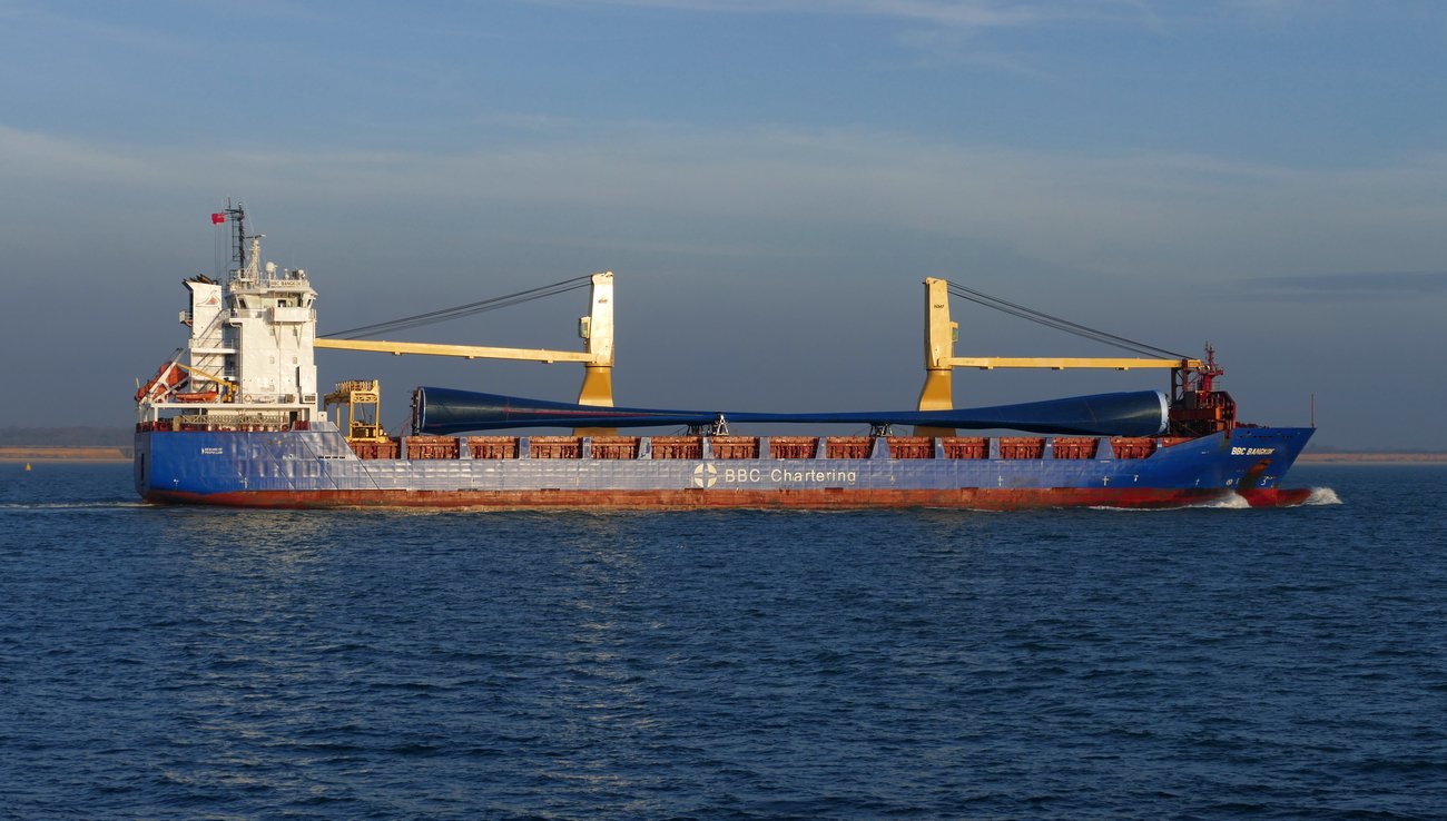 cargo_ship(2)